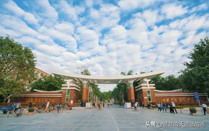 广东这些大学校门口就有地铁！有你的大学吗？