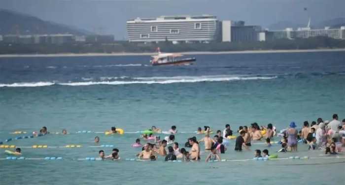 多人已受害！海底潜水时突然被陌生人摘下面罩，只为问这句话